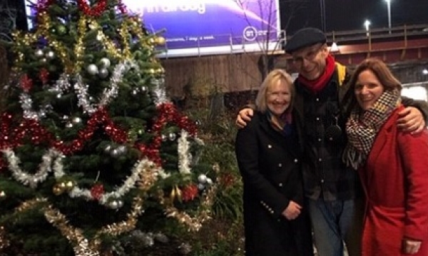 Cricklemas tree in Cricklewood 