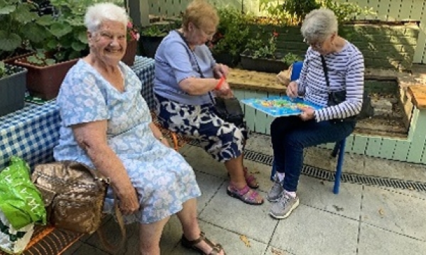 Active Friendships