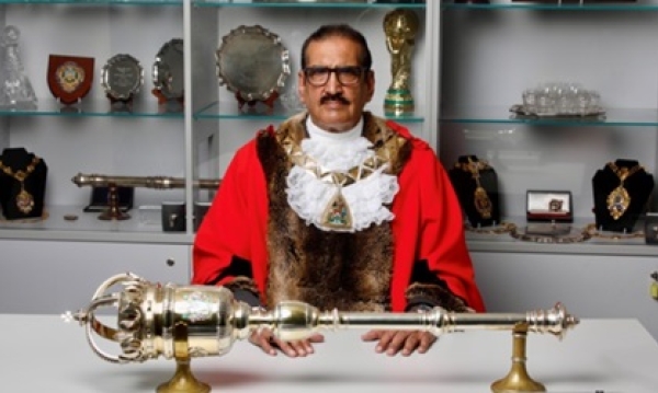 Our Mayor, Our Community